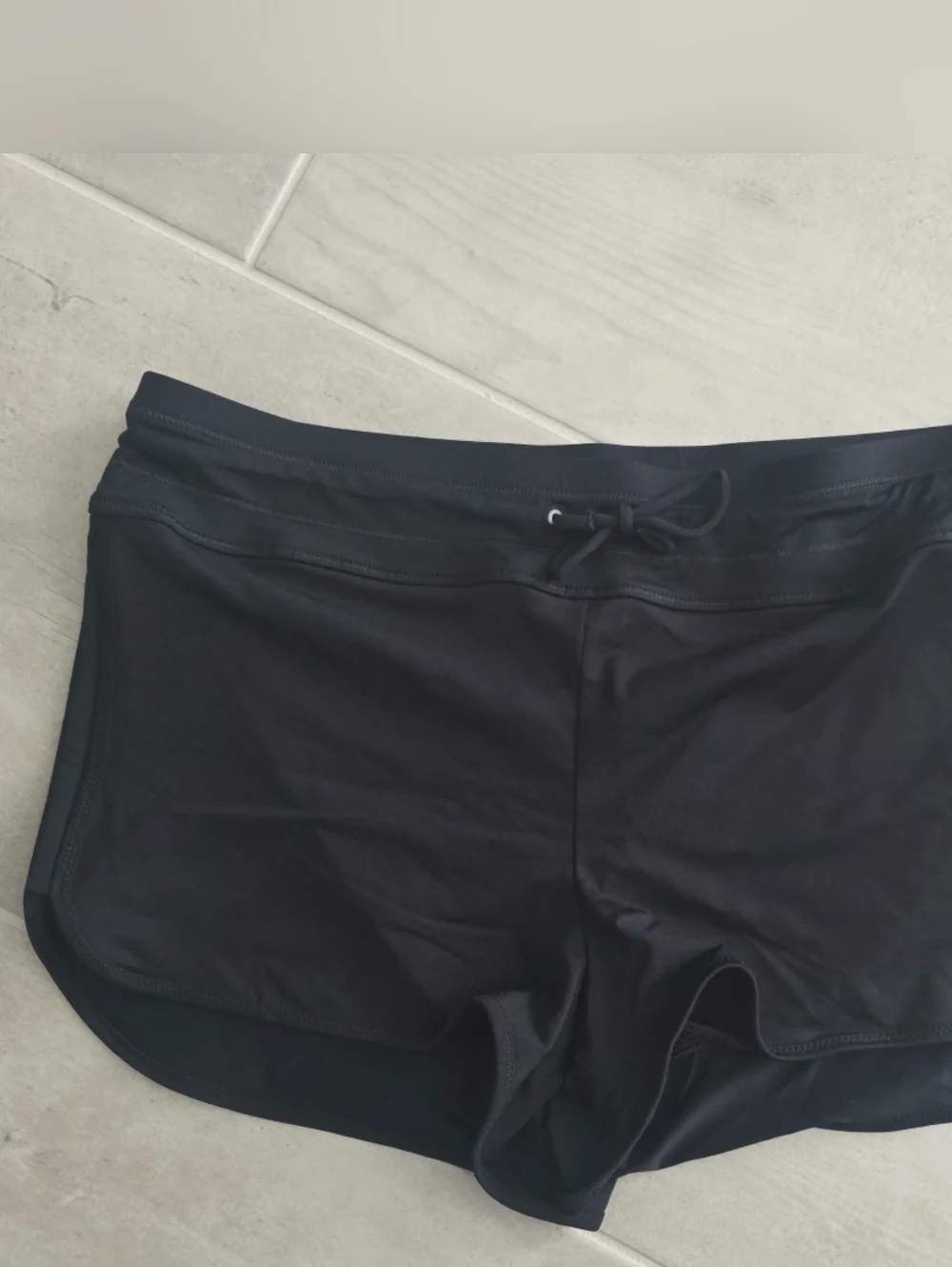 Athleta Black Swim Shorts Medium - Picture 1 of 8